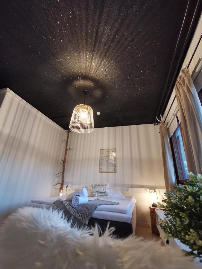 Goiglo Hotel & Hostel كوسامْوُ المظهر الخارجي الصورة